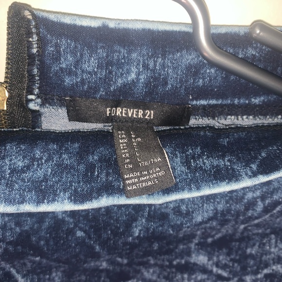 Pencil denim skirt - Picture 3 of 3